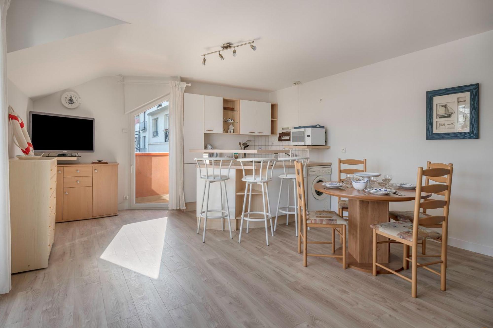 Sur Le Quai De Pornic, Appartement Pour 4 Luaran gambar