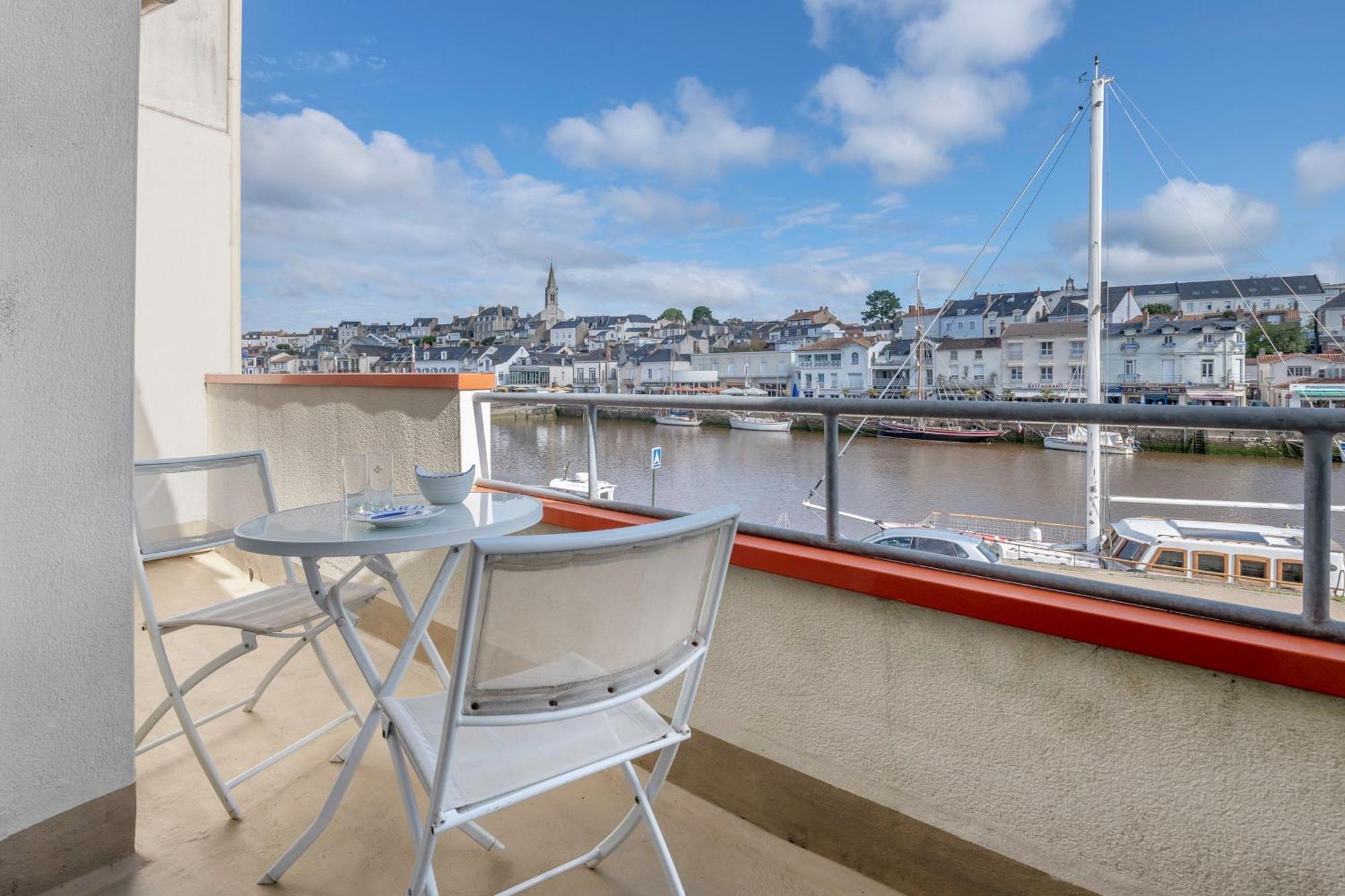 Sur Le Quai De Pornic, Appartement Pour 4 Luaran gambar